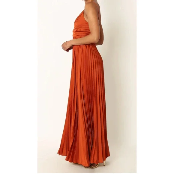 Petal & Pup NAIRA Pleated Maxi Dress Sunset Orange Size 2 - Picture 6 of 9